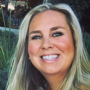 Meet your Posher, Dana